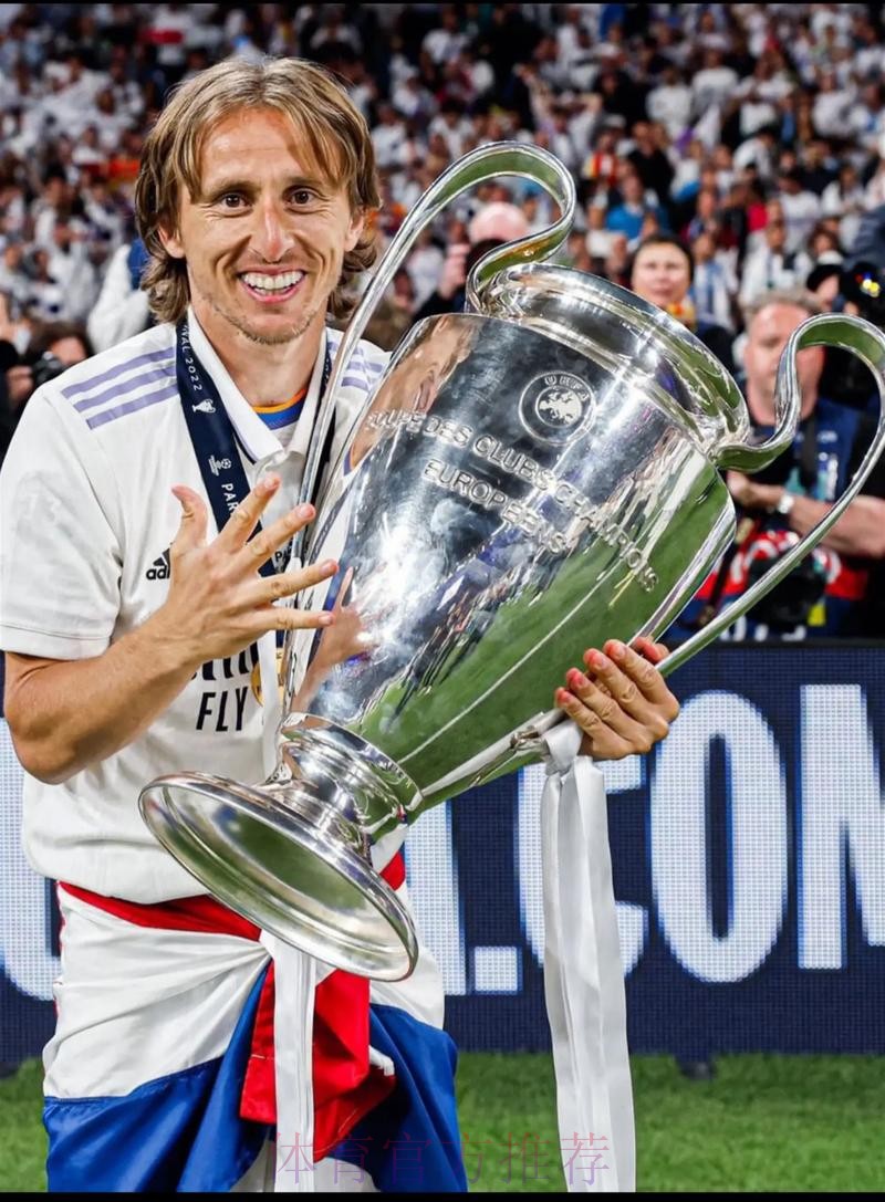 魔笛考虑继续球员生涯 皇马未和卢宁续约谈判 魔笛考虑继续球员生涯 皇马未和卢宁续约谈判